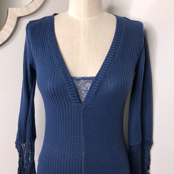 William Rast Blue Thermal Lace Sleeve Top - Picture 2 of 5